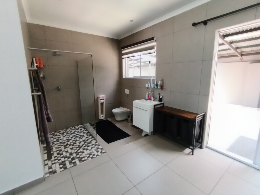 3 Bedroom Property for Sale in South Crest Gauteng