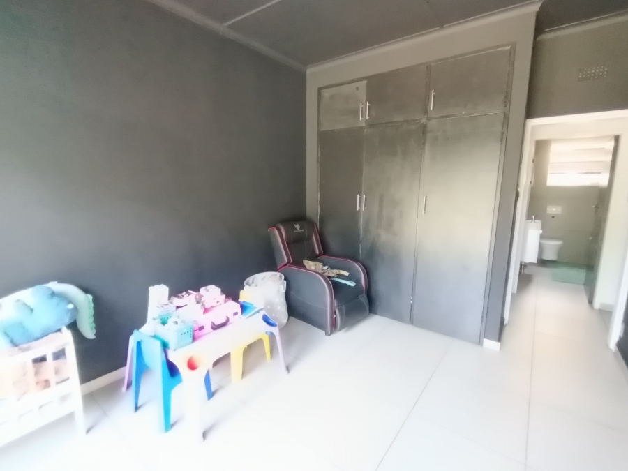 3 Bedroom Property for Sale in South Crest Gauteng