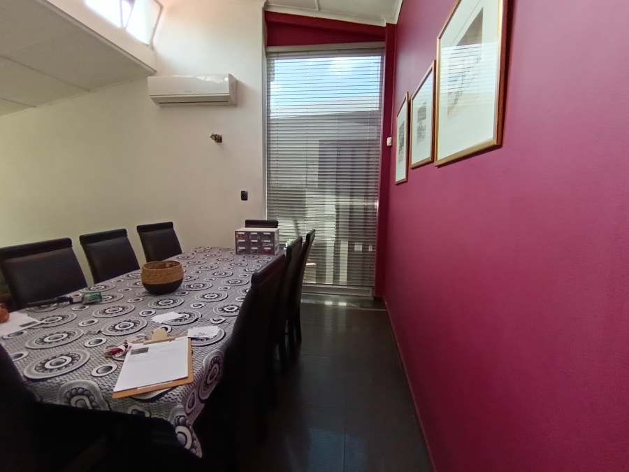 3 Bedroom Property for Sale in South Crest Gauteng