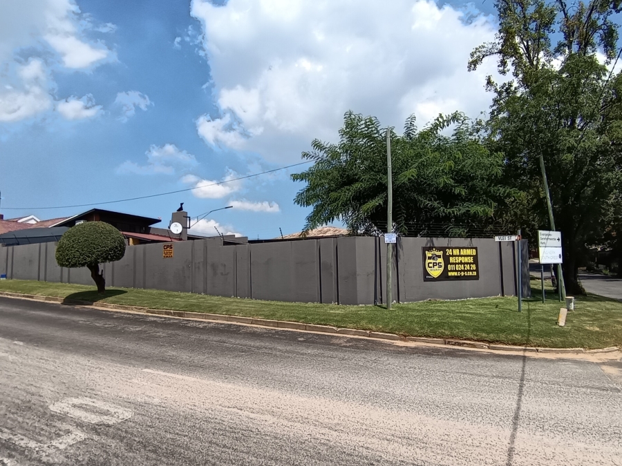 3 Bedroom Property for Sale in South Crest Gauteng