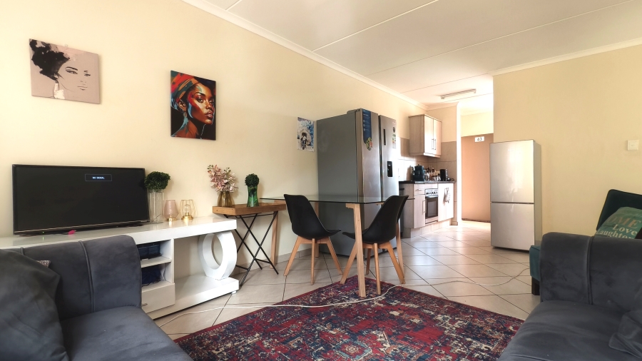2 Bedroom Property for Sale in Kosmosdal Gauteng