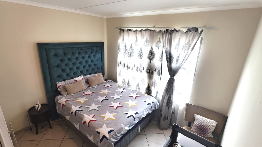 2 Bedroom Property for Sale in Kosmosdal Gauteng