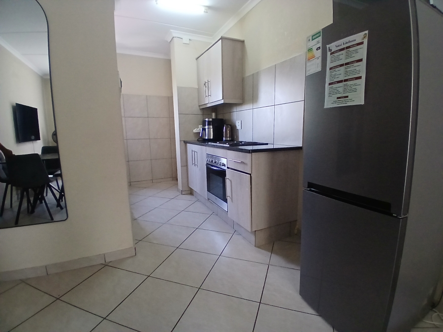 2 Bedroom Property for Sale in Kosmosdal Gauteng