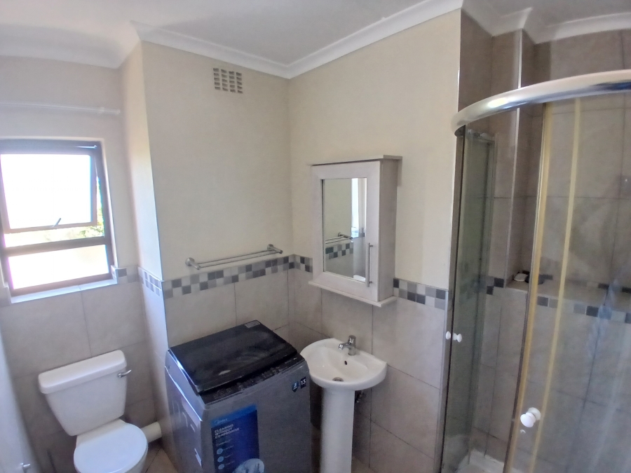 2 Bedroom Property for Sale in Kosmosdal Gauteng