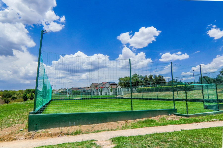 2 Bedroom Property for Sale in Kosmosdal Gauteng