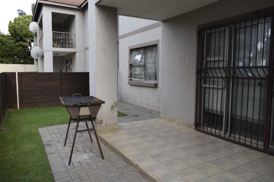 2 Bedroom Property for Sale in Bardene Gauteng