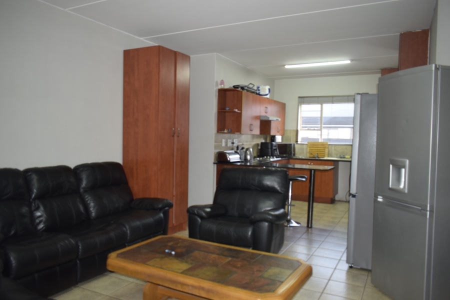 2 Bedroom Property for Sale in Bardene Gauteng