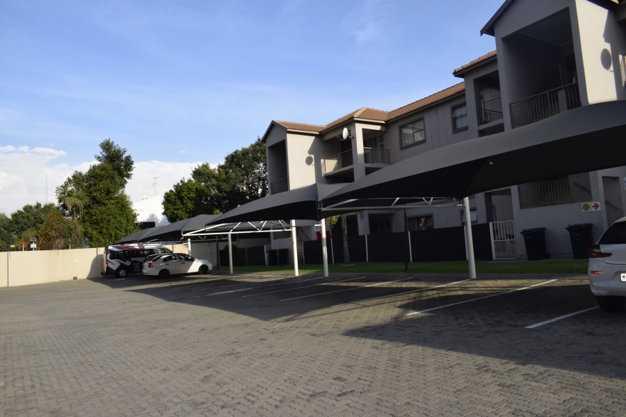 2 Bedroom Property for Sale in Bardene Gauteng