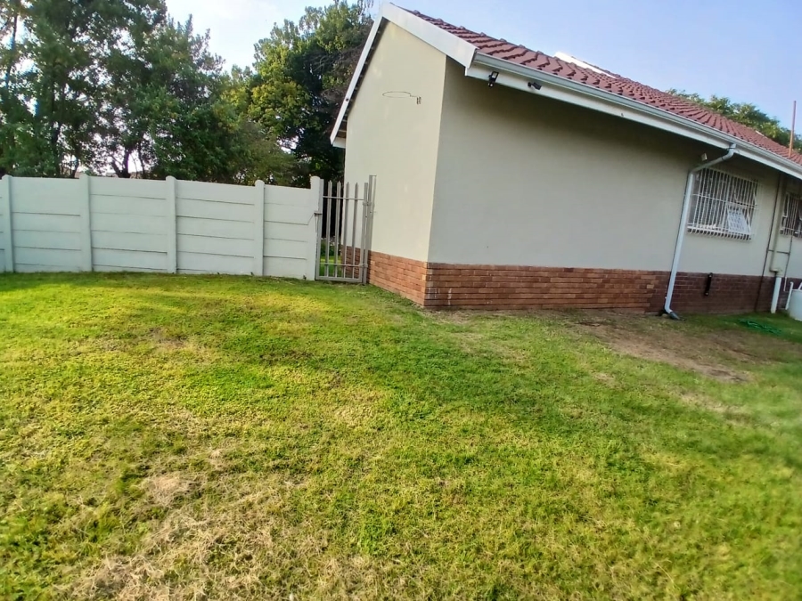 5 Bedroom Property for Sale in Selcourt Gauteng