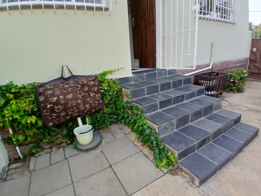5 Bedroom Property for Sale in Selcourt Gauteng