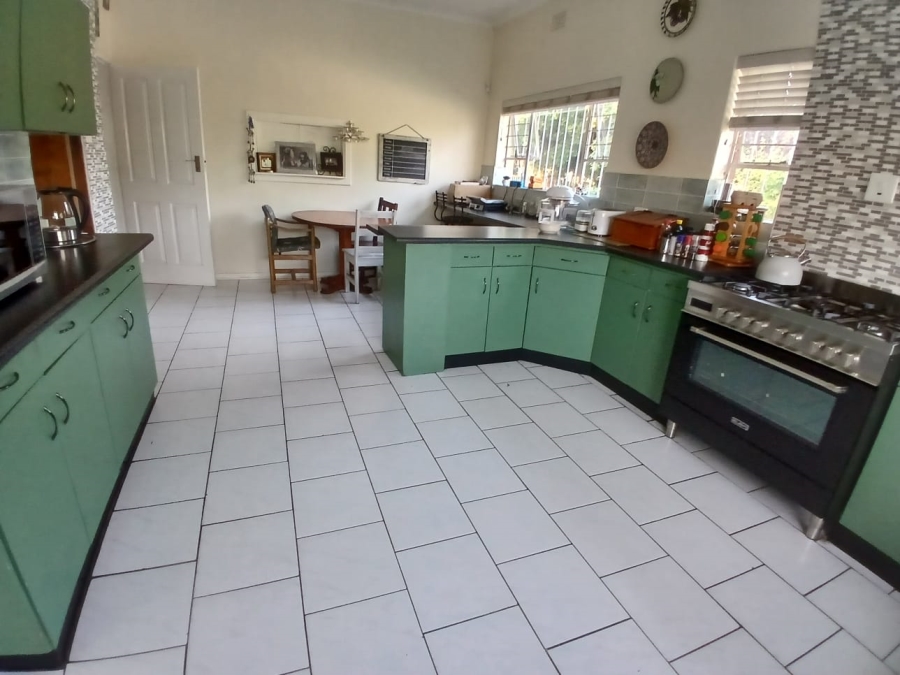 5 Bedroom Property for Sale in Selcourt Gauteng