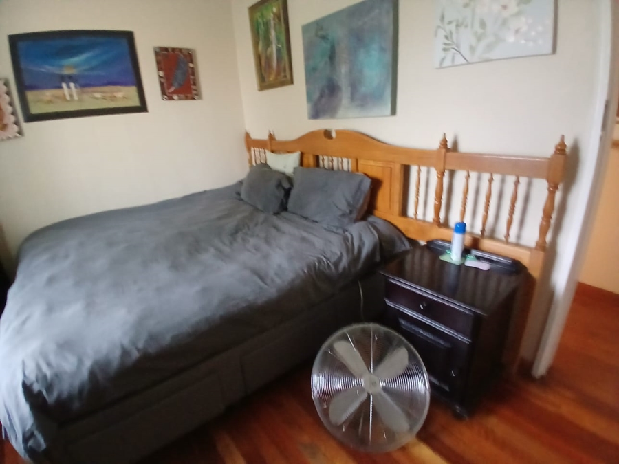 5 Bedroom Property for Sale in Selcourt Gauteng