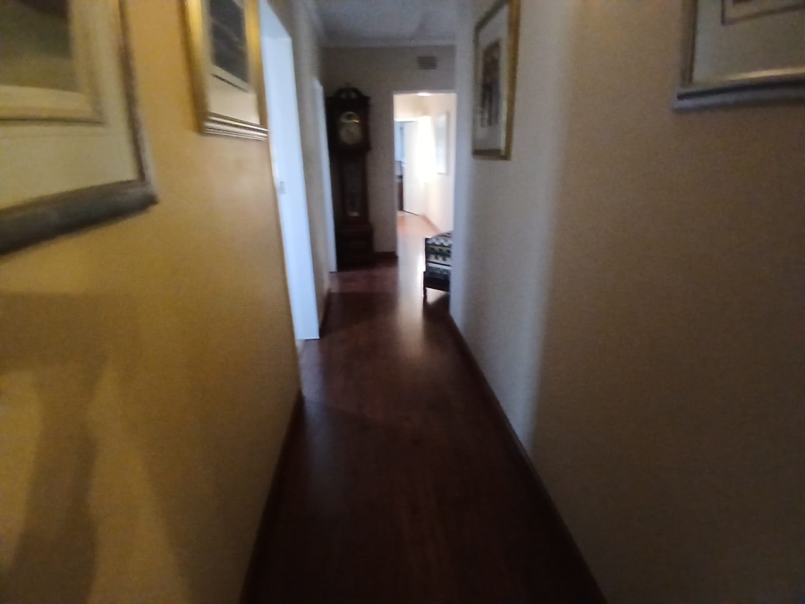 5 Bedroom Property for Sale in Selcourt Gauteng