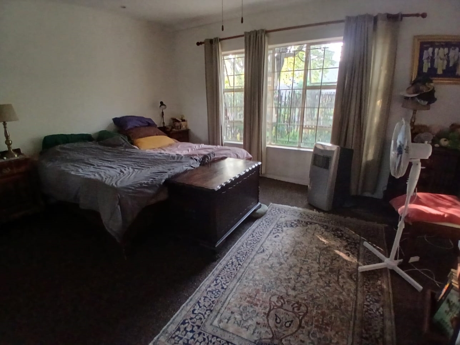 5 Bedroom Property for Sale in Selcourt Gauteng