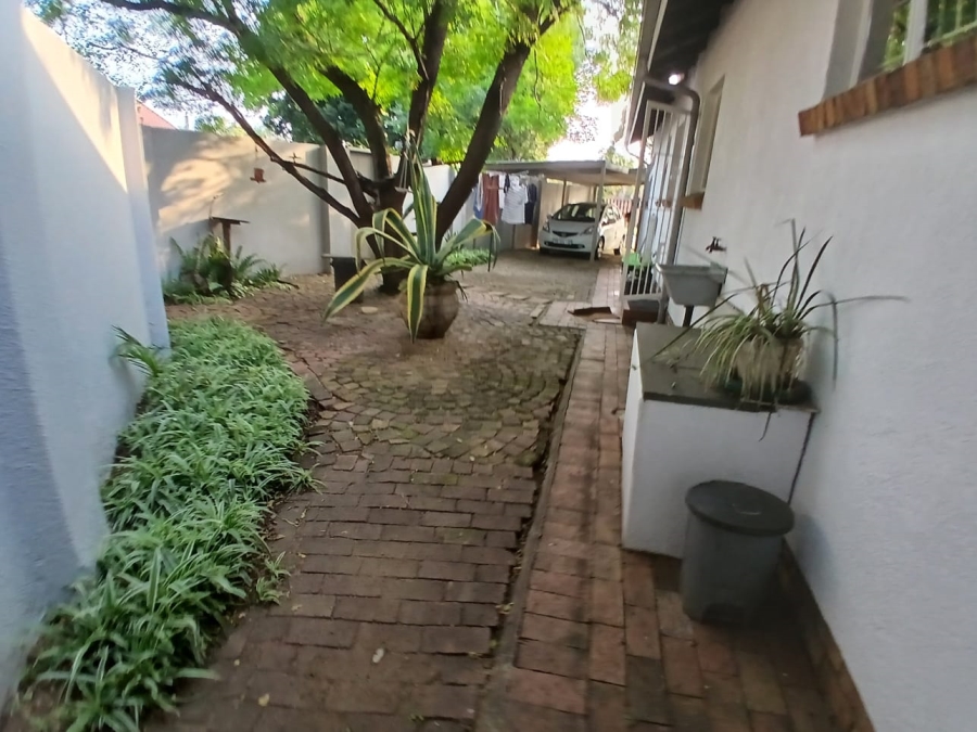 5 Bedroom Property for Sale in Selcourt Gauteng