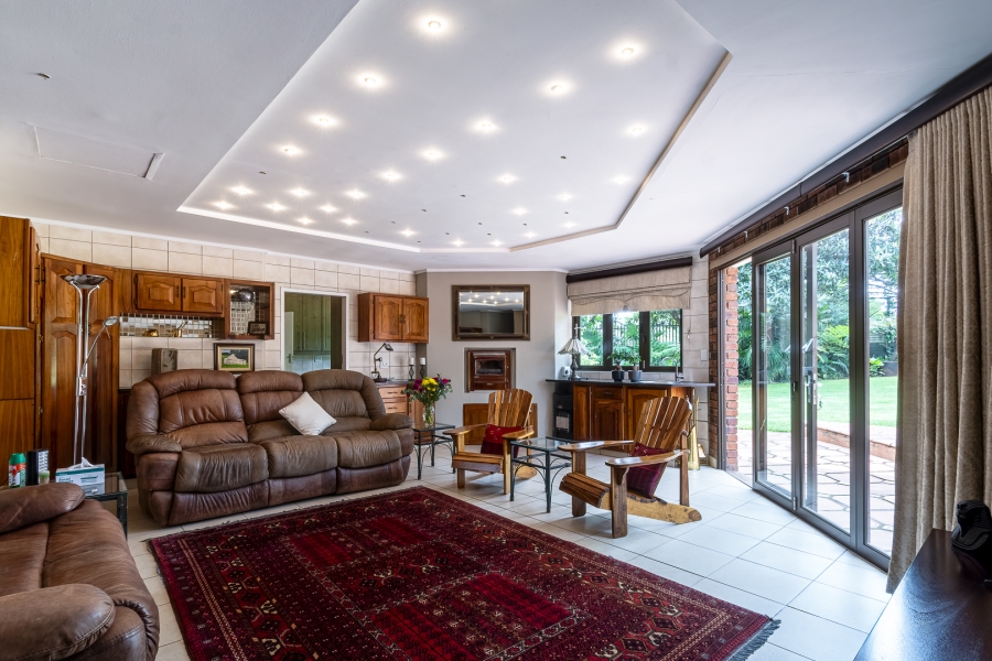 5 Bedroom Property for Sale in Lynnwood Gauteng