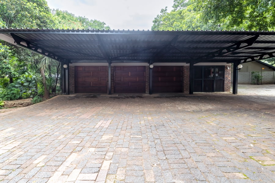 5 Bedroom Property for Sale in Lynnwood Gauteng