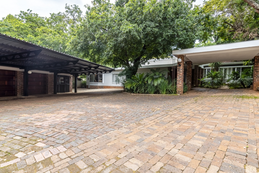 5 Bedroom Property for Sale in Lynnwood Gauteng