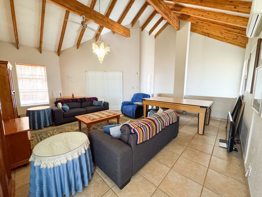 6 Bedroom Property for Sale in Eldoraigne Gauteng