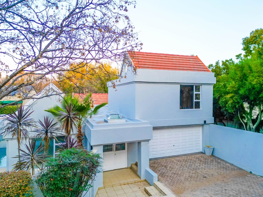 To Let 4 Bedroom Property for Rent in Dainfern Golf Estate Gauteng