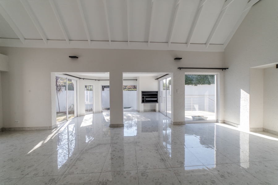 To Let 4 Bedroom Property for Rent in Dainfern Golf Estate Gauteng