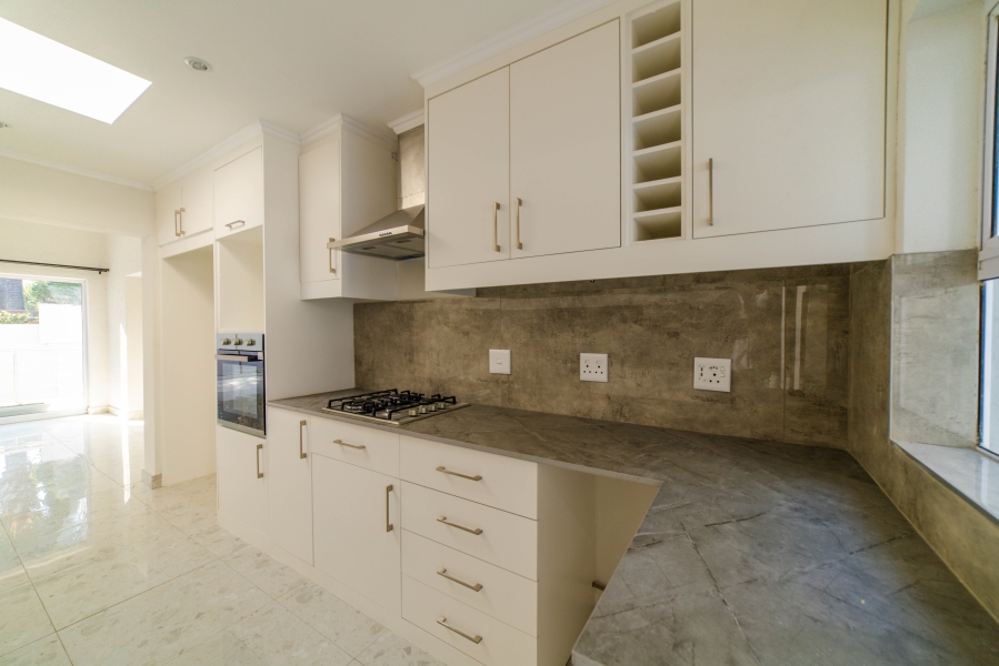 To Let 4 Bedroom Property for Rent in Dainfern Golf Estate Gauteng