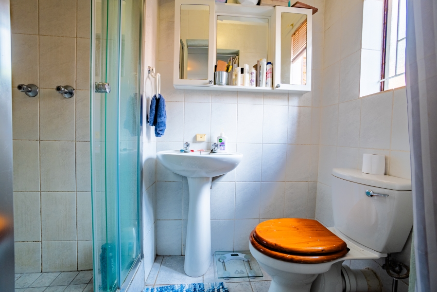 2 Bedroom Property for Sale in Honeydew Ridge Gauteng