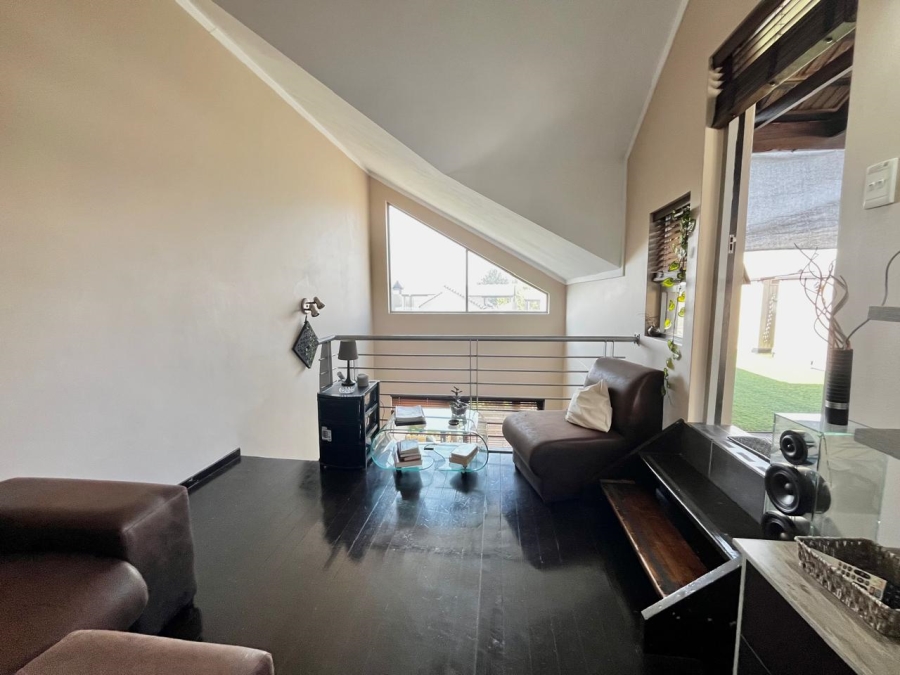 2 Bedroom Property for Sale in Lonehill Gauteng