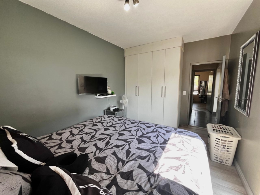 2 Bedroom Property for Sale in Lonehill Gauteng