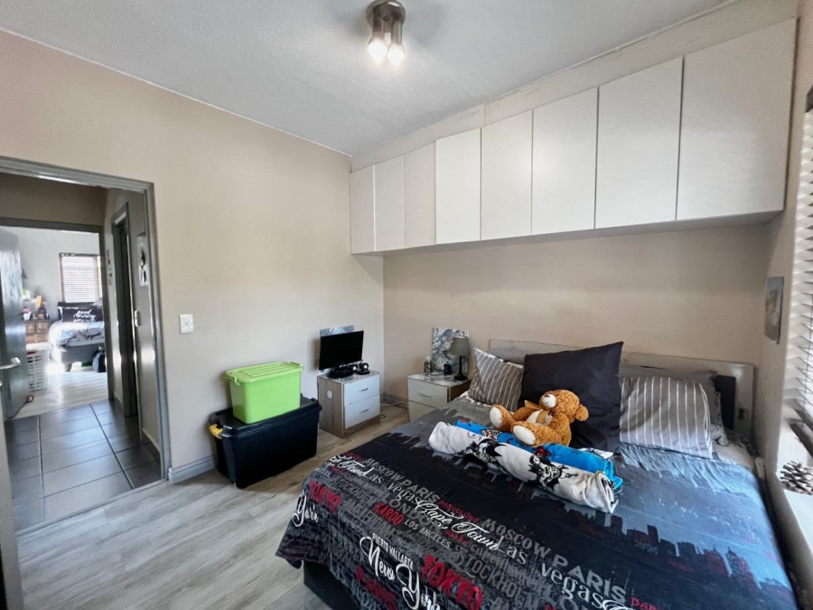 2 Bedroom Property for Sale in Lonehill Gauteng