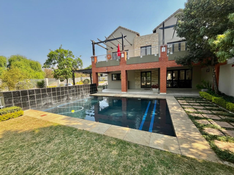 2 Bedroom Property for Sale in Lonehill Gauteng
