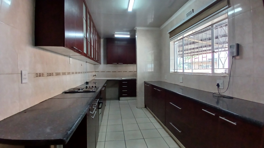 To Let 4 Bedroom Property for Rent in Brackenhurst Gauteng