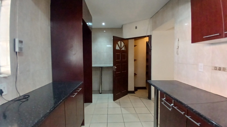 To Let 4 Bedroom Property for Rent in Brackenhurst Gauteng