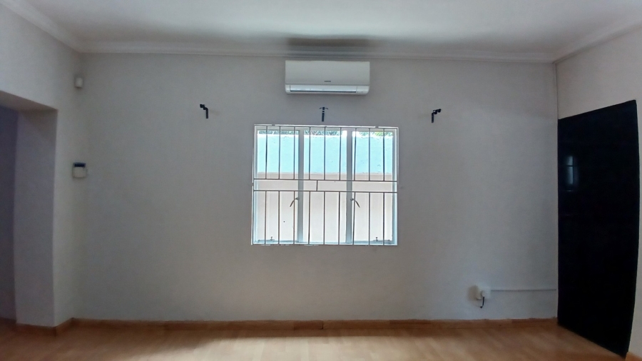 To Let 4 Bedroom Property for Rent in Brackenhurst Gauteng