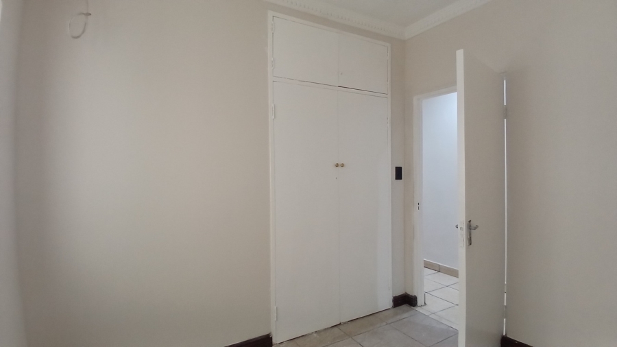 To Let 4 Bedroom Property for Rent in Brackenhurst Gauteng