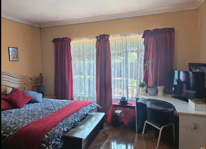 To Let 3 Bedroom Property for Rent in Krugersrus Gauteng