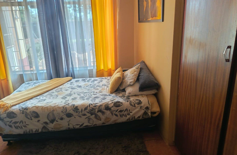 To Let 3 Bedroom Property for Rent in Krugersrus Gauteng