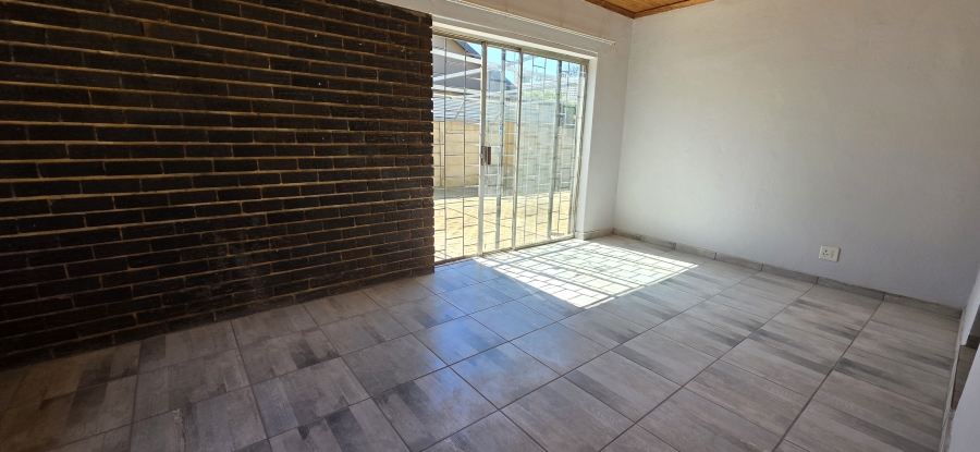 To Let 4 Bedroom Property for Rent in Impala Park Gauteng
