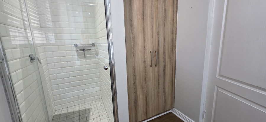 2 Bedroom Property for Sale in Greenstone Hill Gauteng