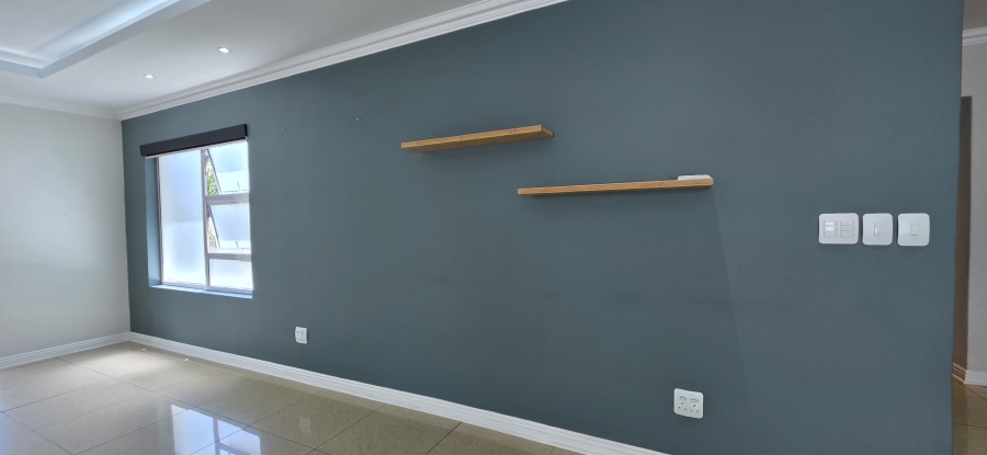 2 Bedroom Property for Sale in Greenstone Hill Gauteng