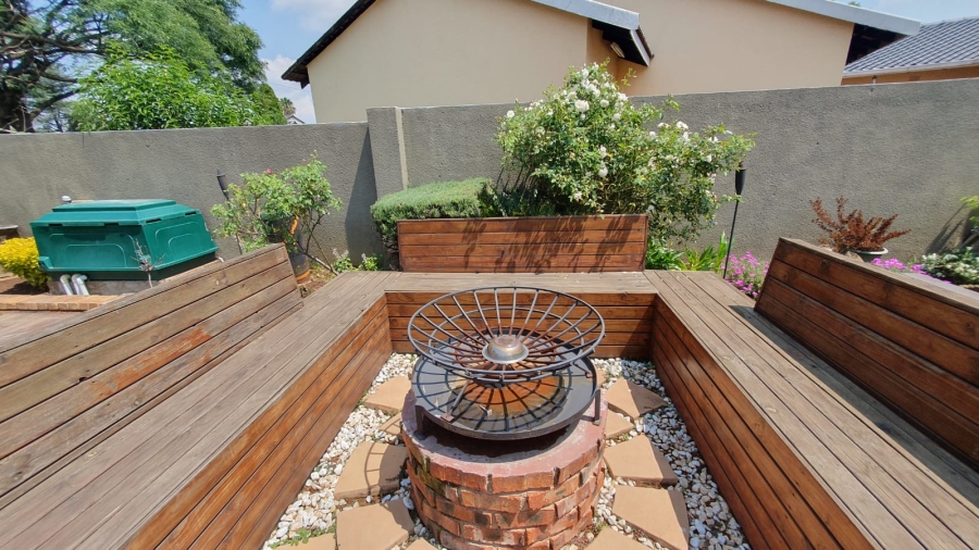 4 Bedroom Property for Sale in Brackendowns Gauteng