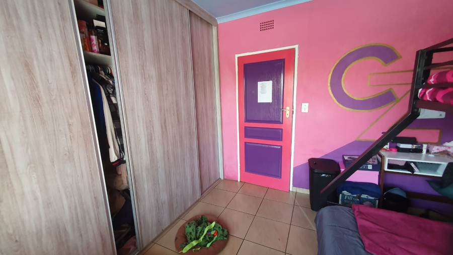 4 Bedroom Property for Sale in Brackendowns Gauteng