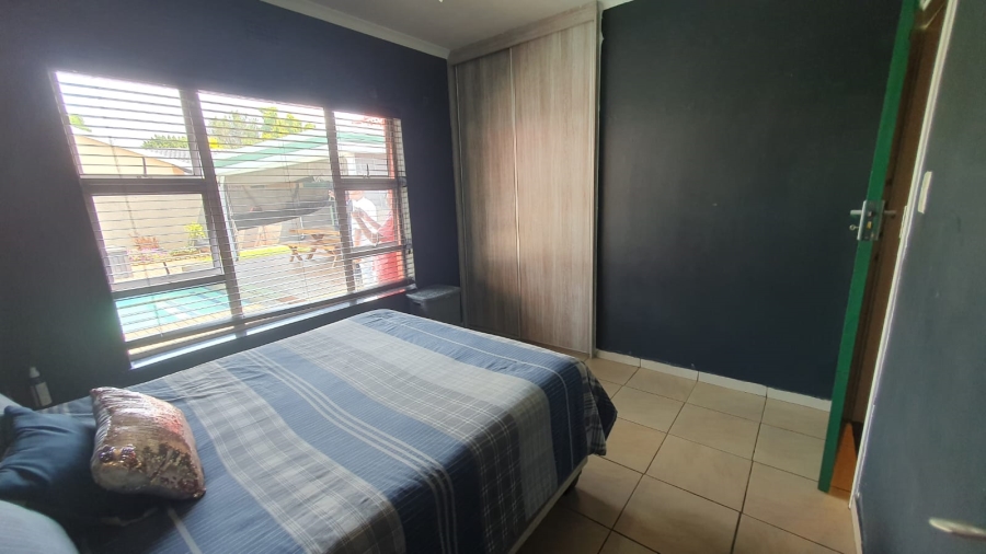 4 Bedroom Property for Sale in Brackendowns Gauteng