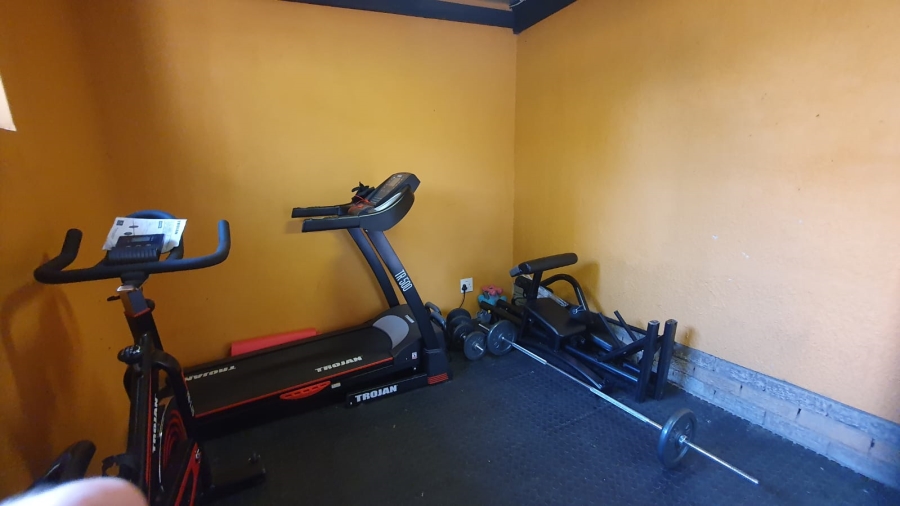 4 Bedroom Property for Sale in Brackendowns Gauteng