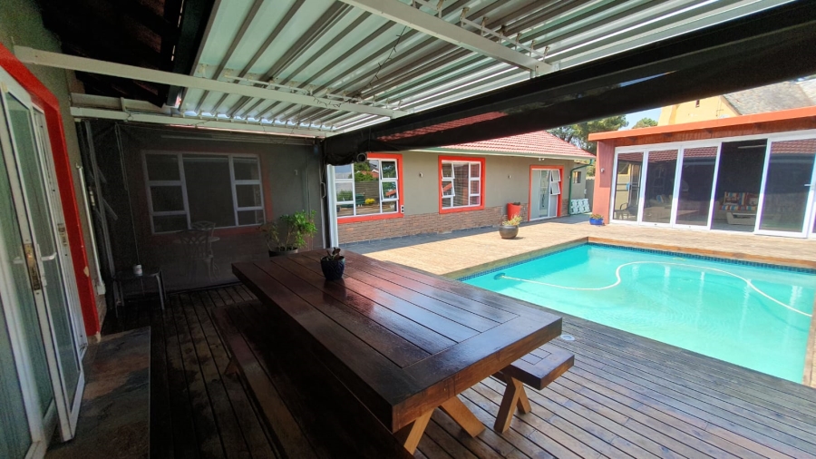 4 Bedroom Property for Sale in Brackendowns Gauteng