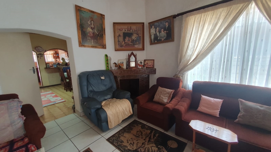 3 Bedroom Property for Sale in Kenilworth Gauteng