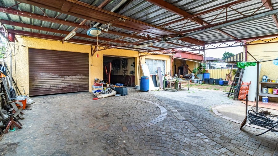 3 Bedroom Property for Sale in Kenilworth Gauteng