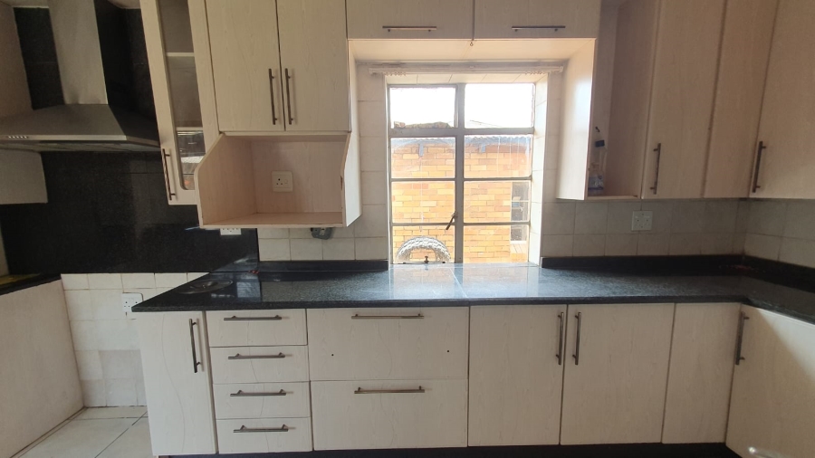 3 Bedroom Property for Sale in South Hills Gauteng