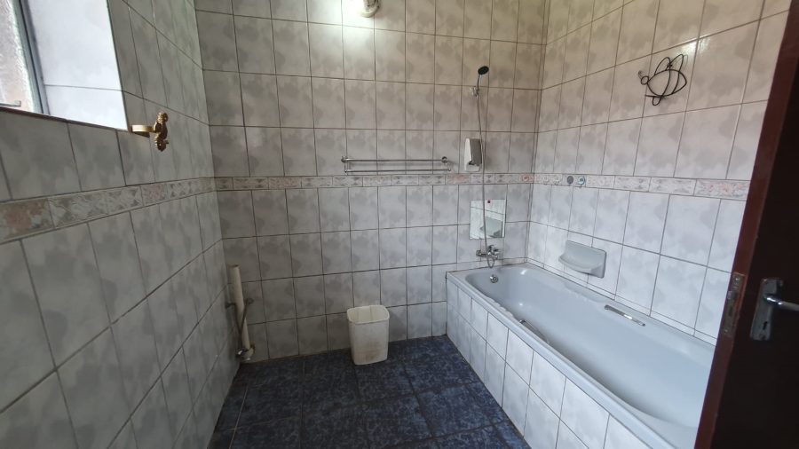 3 Bedroom Property for Sale in South Hills Gauteng