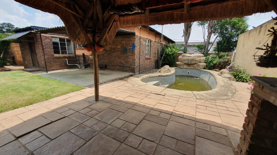 3 Bedroom Property for Sale in South Hills Gauteng